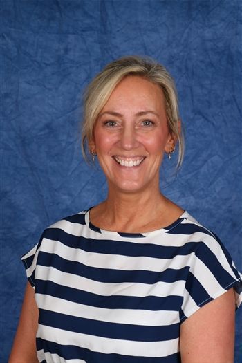 Mrs C Lucas