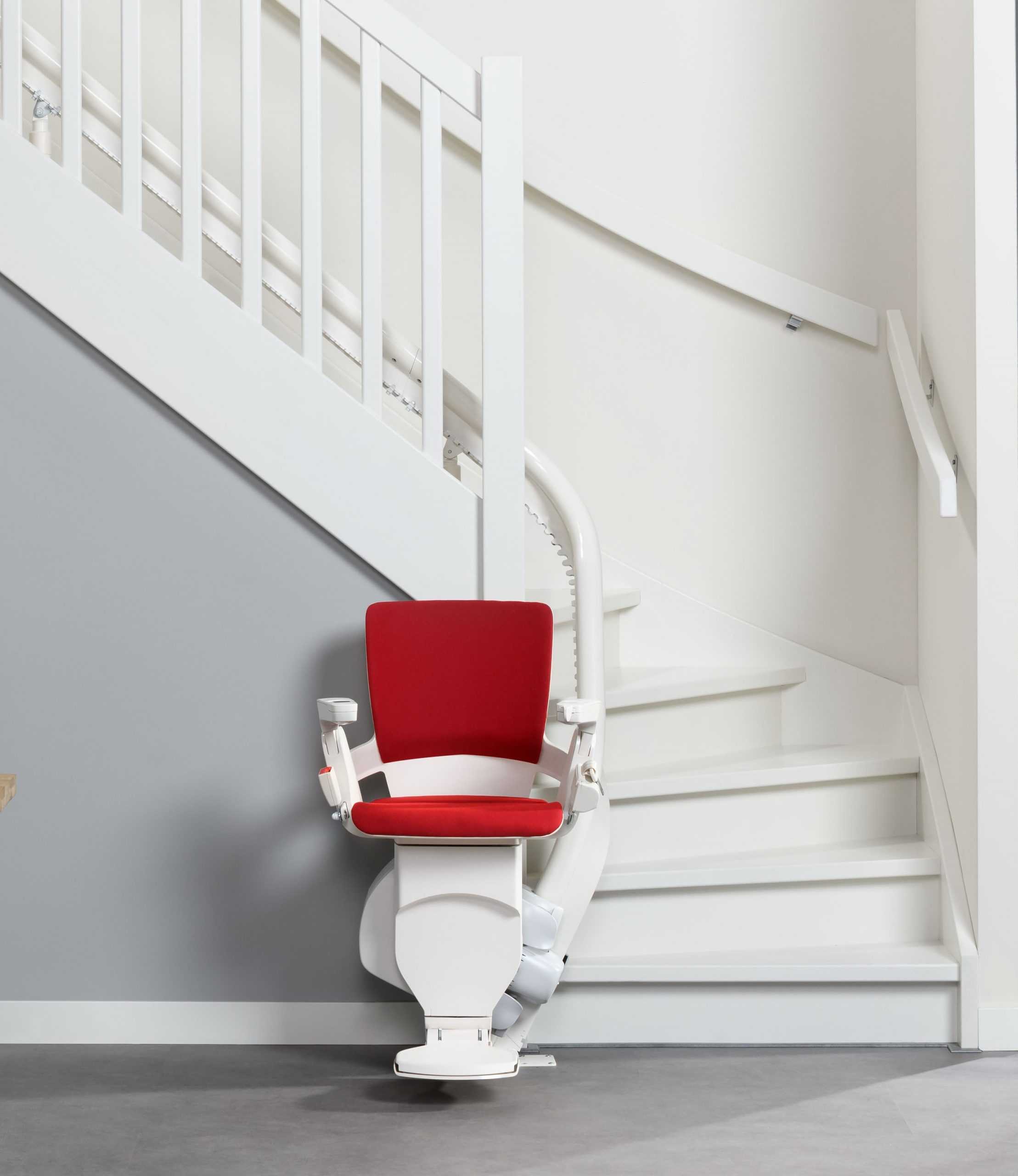 Oto Modul-Air Smart Curved Stairlift – single rail
